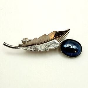 Vintage Signed 925 Sterling Silver Leaf with Hematite Cabochon Brooch Small